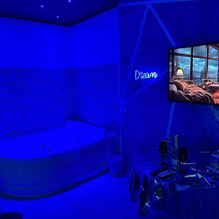 Infinity Suite Acerra Zewnętrze zdjęcie